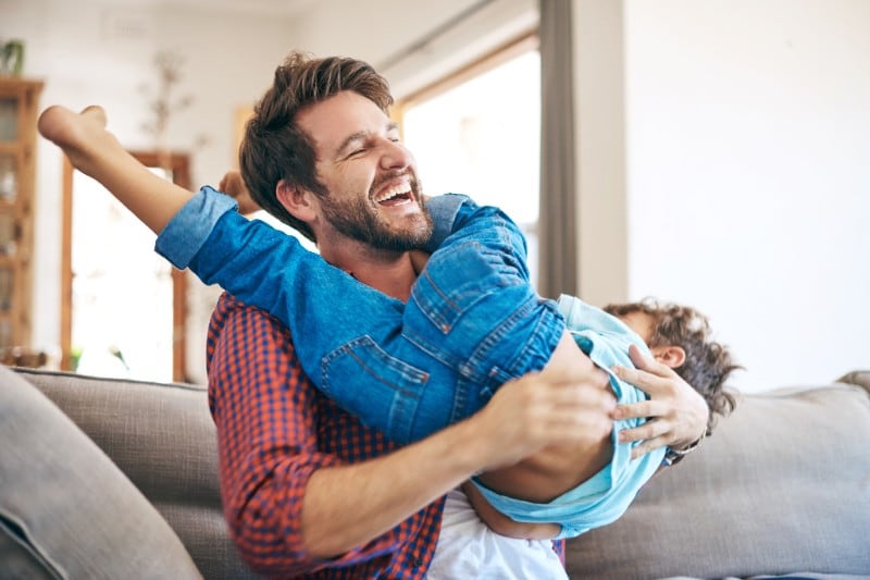  Dads are happier around kids than moms