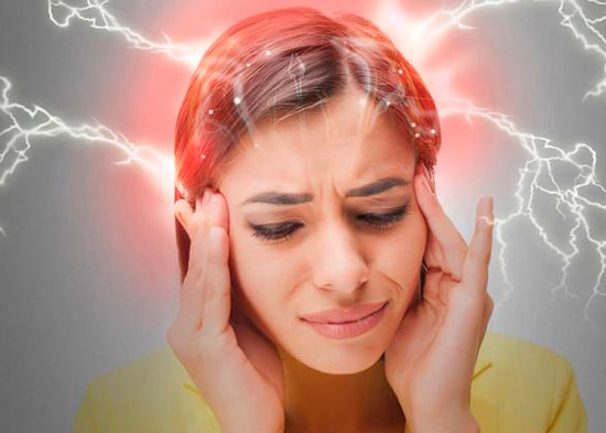 Avoid certain foods and beverages to minimize migraine attack