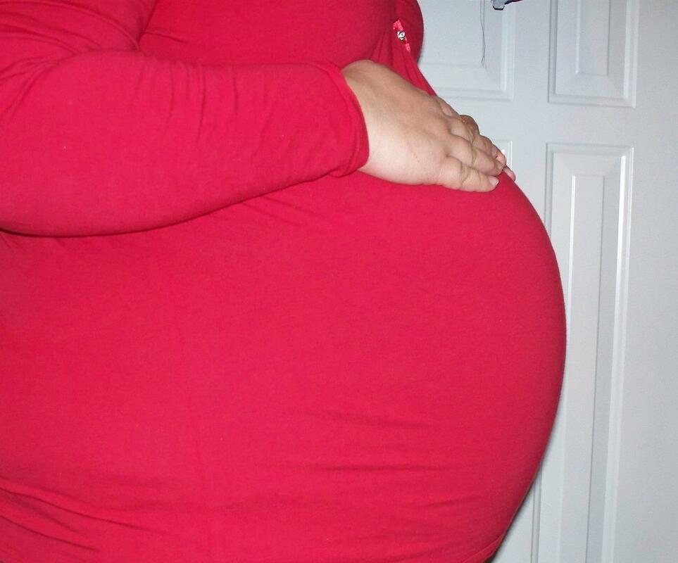 Obese/overweight women must avoid weight gain during pregnancy
