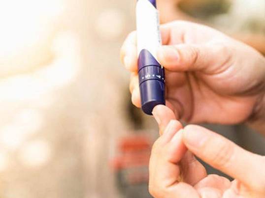 Diabetes can be controlled easily when detected early